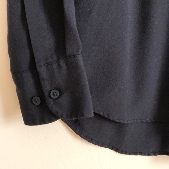 uniqlo black button up size small - Picture 4 of 8